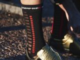 Șosete Compressport Pro Racing Socks v4.0 Ultralight Bike - Black/Red